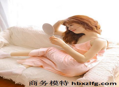 谁有高端商务模特的微信群(图1) 谁有高端商务模特的微信群